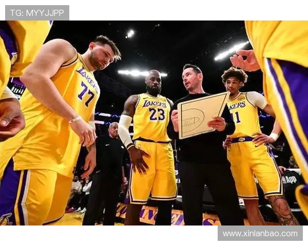 詹姆斯盛赞东契奇40分三双展现卢卡魔力震撼联盟篮球赛场之夜